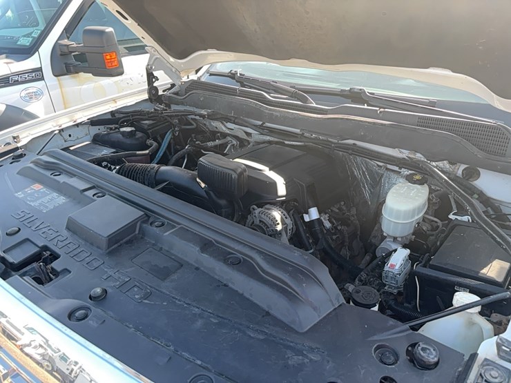 2016-chevrolet-2500-image-18