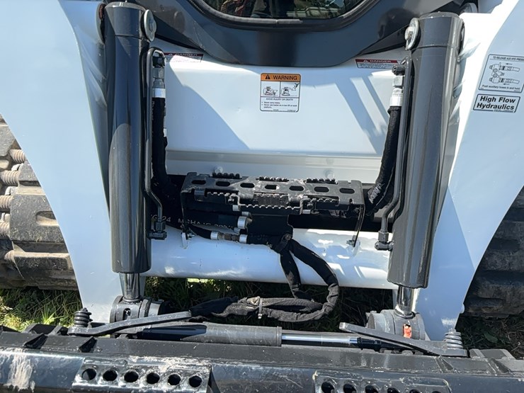 2019-bobcat-t870-image-10