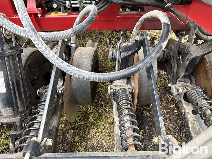 2015-case-ih-2015-image-17