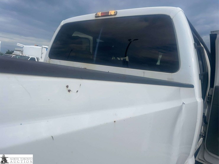 2016-ford-f350-image-34