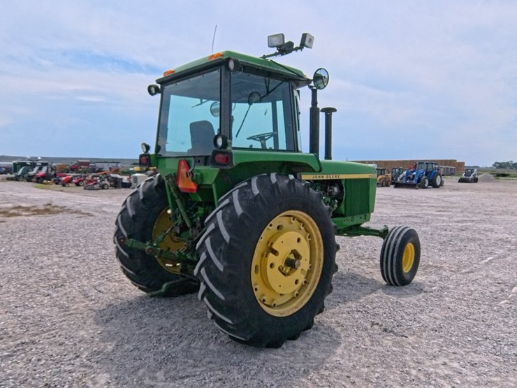 john-deere-4430-image-6
