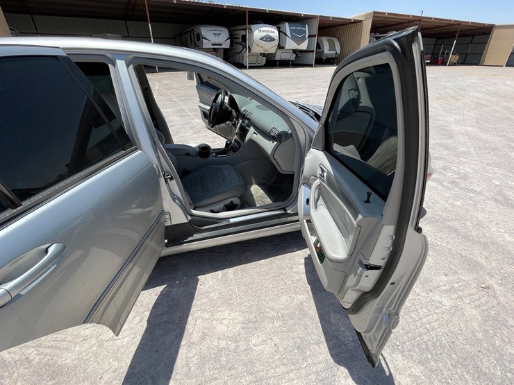 #162-•-2005-mercedes-c230-kompressor-(clean-nm-title)-image-87