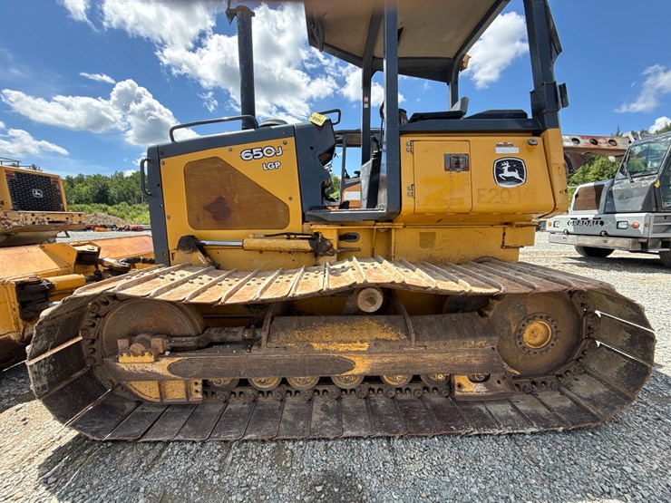 deere-650-image-54