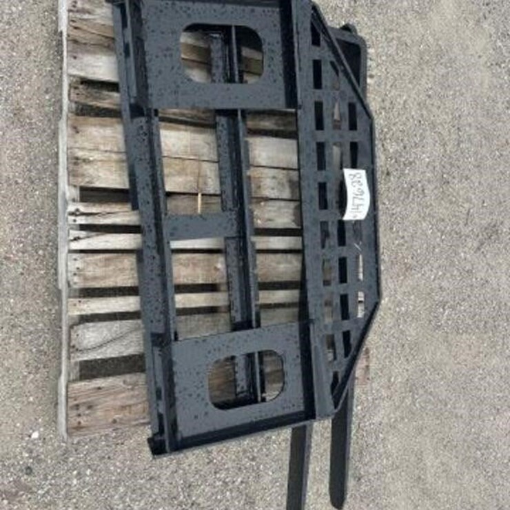 UNUSED 2026 Captok CK-DHC Skid Steer Forks