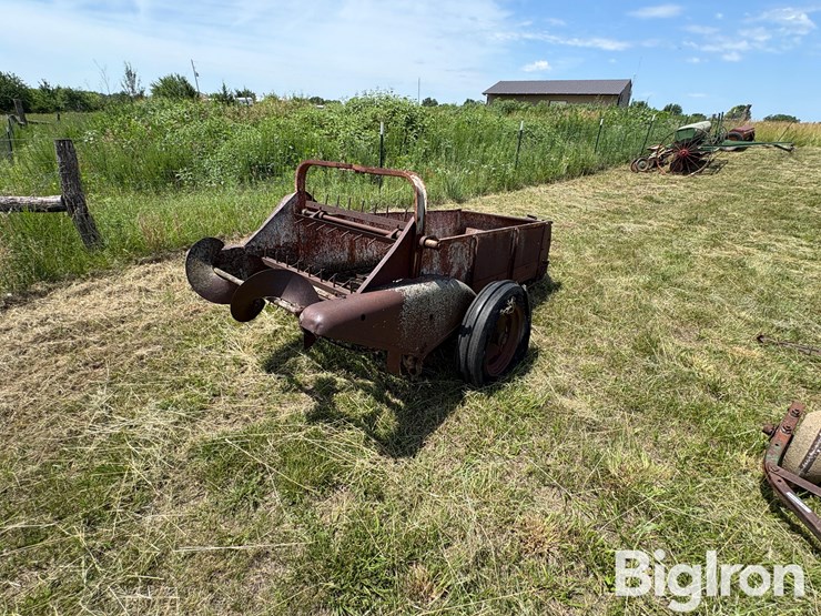 farmall-manure-spreader-image-5