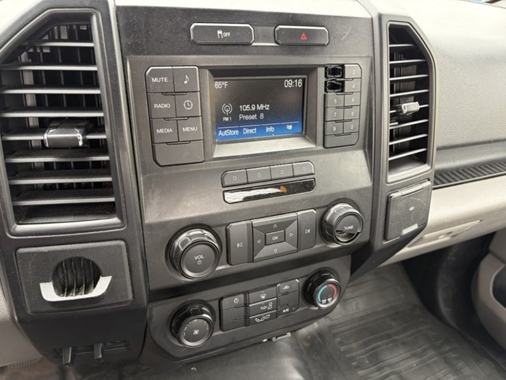 2017-ford-f150-xl-image-33