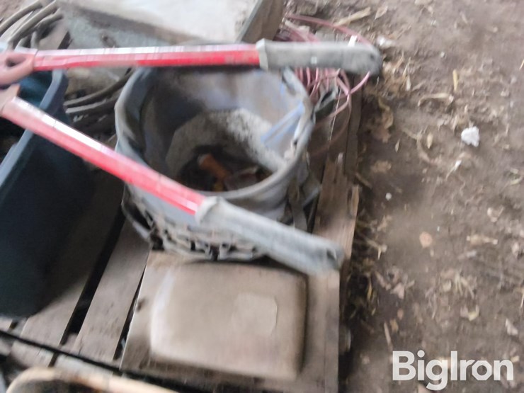 power-cords-&-misc-image-14