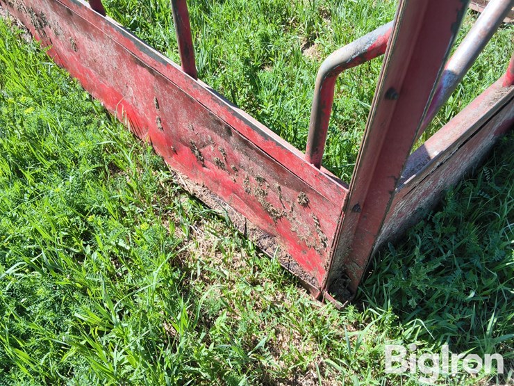 bale-feeder-image-9
