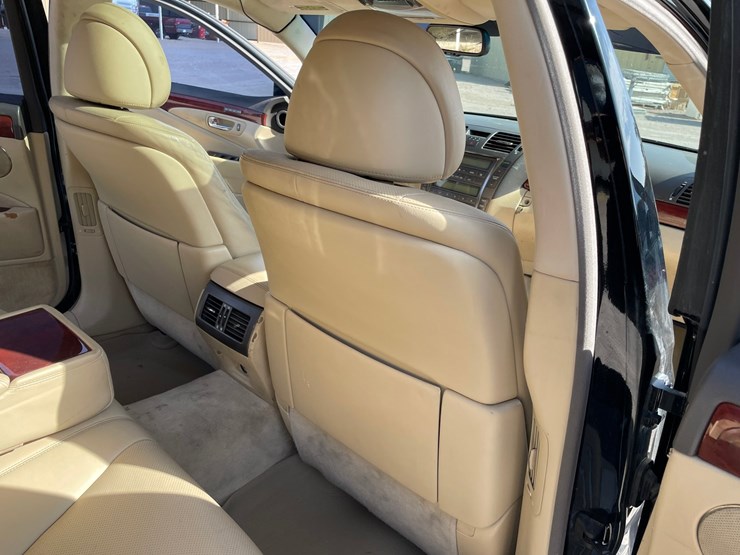 #163-•-2007-lexus-ls-460-(clean-nm-title)-image-20
