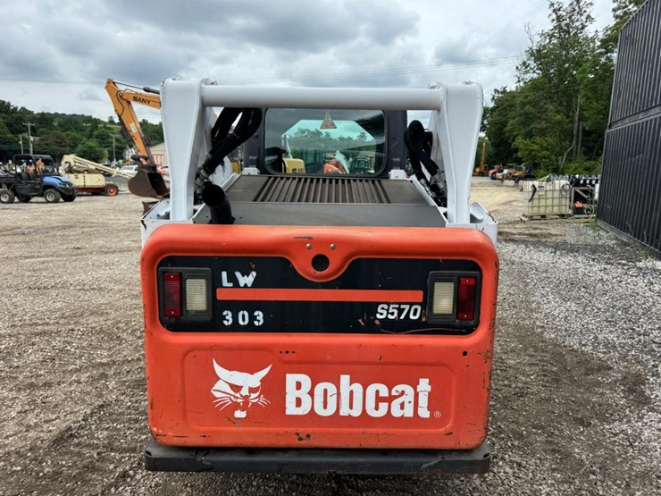 2015-bobcat-s570-image-5