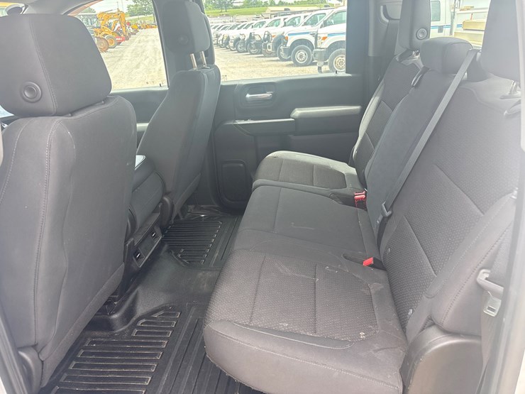 #63-•-2020-chevrolet-silverado-pickup-truck-image-12