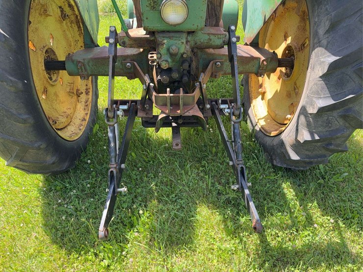 john-deere-model-b-image-4