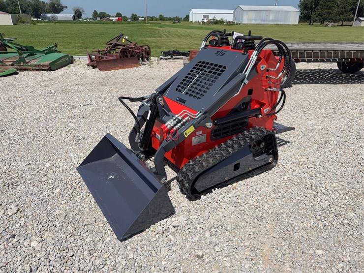 2026-zjg-zj-380-tracked-mini-skid-steer-loader-image-1