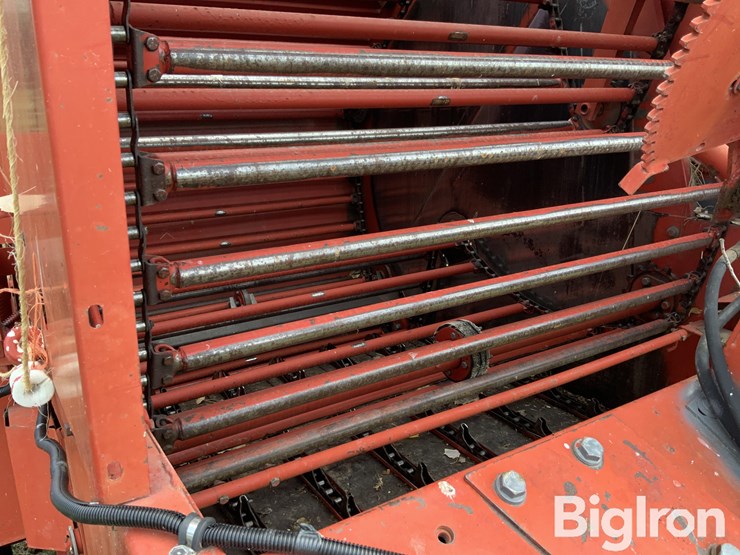 new-holland-846-image-11