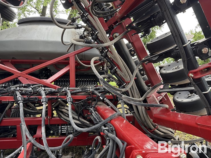 2015-case-ih-2015-image-13