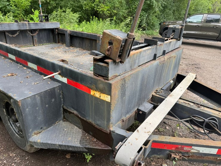#1866-•-kiefer-industrial-built-tandem-axle-pole-trailer-image-26