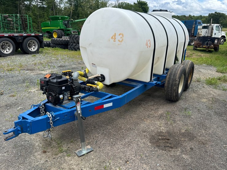 #2307-•-1000-gallon-tender-trailer-image-3