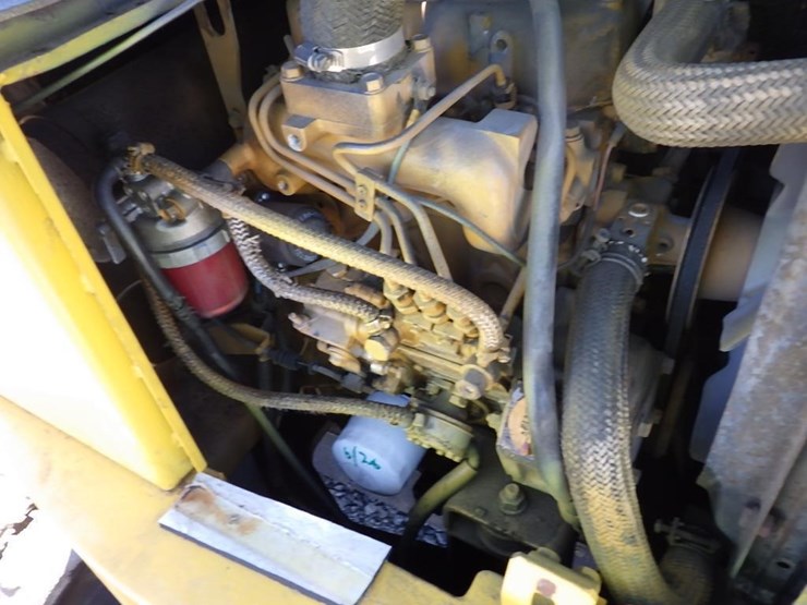 komatsu-pc28uu-image-28