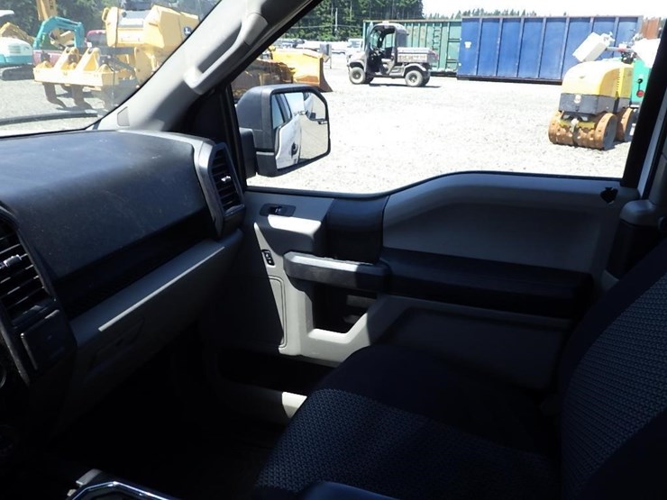 2017-ford-f150-image-26