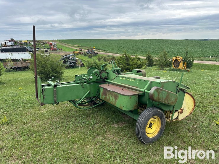 john-deere-24t-image-5