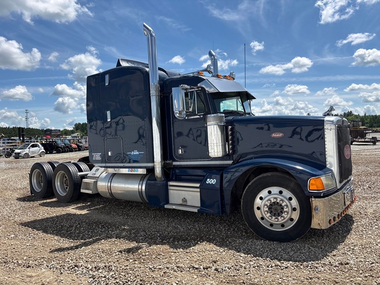 2000-peterbilt-377-image-7
