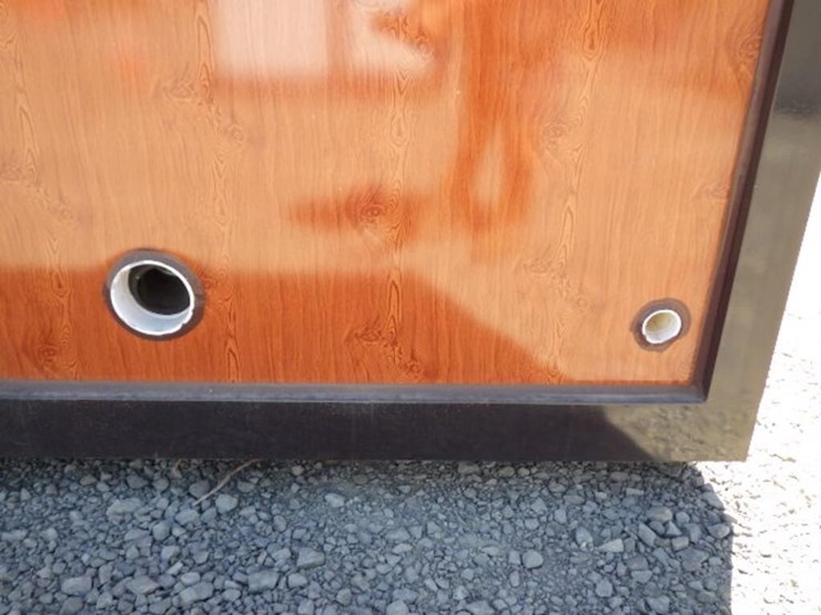 portable-toilet-w/-shower-image-13