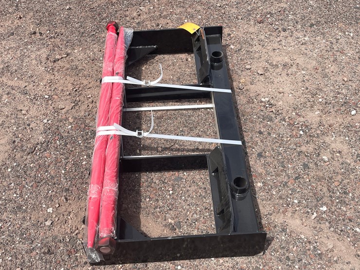 #1355-•-skid-steer-bale-fork-image-4
