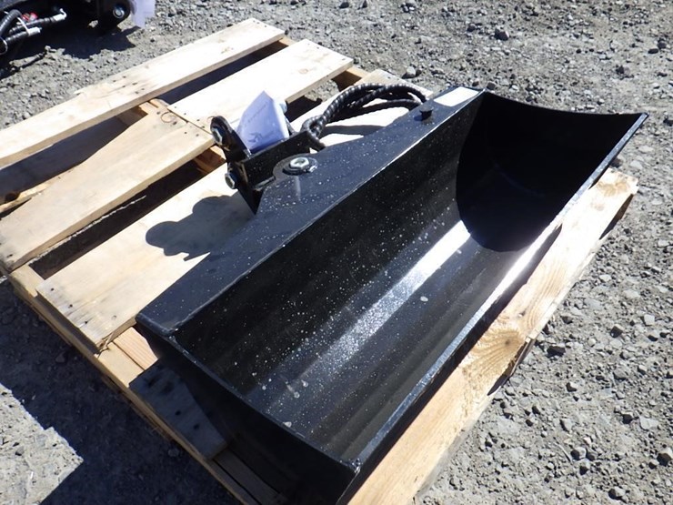 tpm-hydraulic-excavator-tilt-bucket-32"-image-4