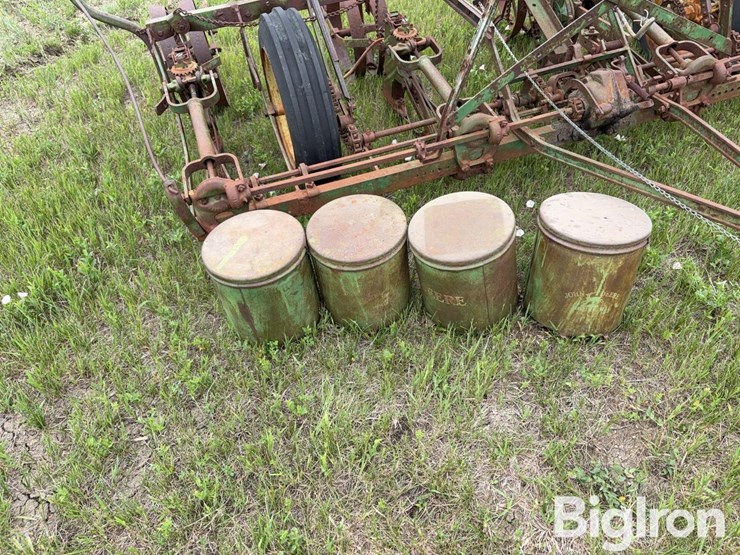 john-deere-4r30-planter-image-11