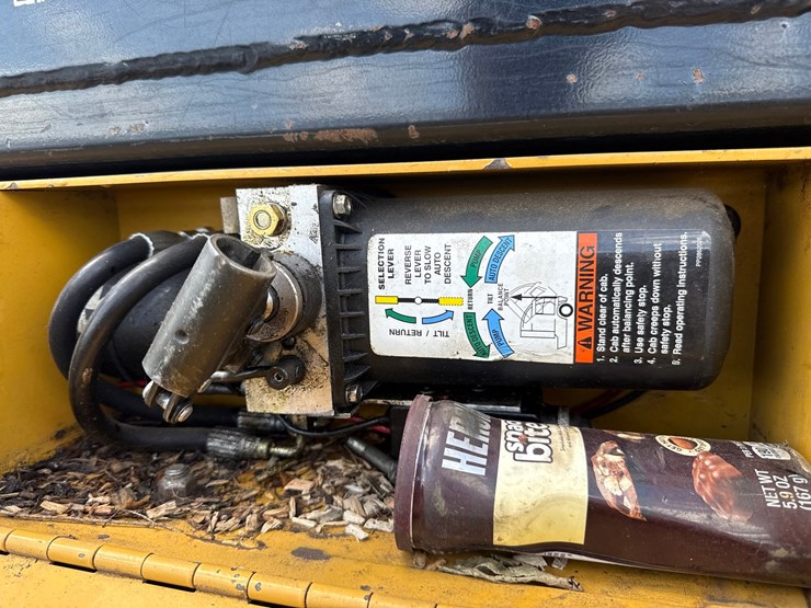 2014-caterpillar-501-image-68