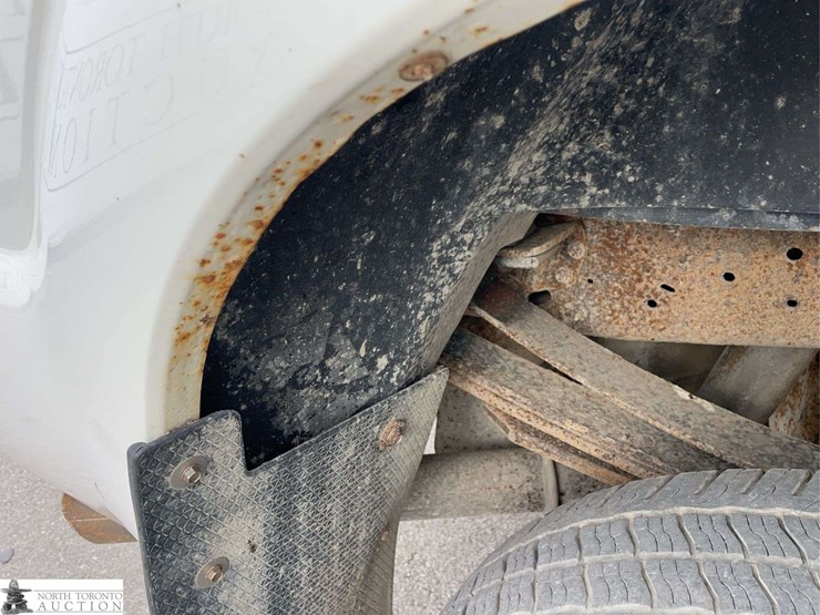2015-ford-f350-image-34