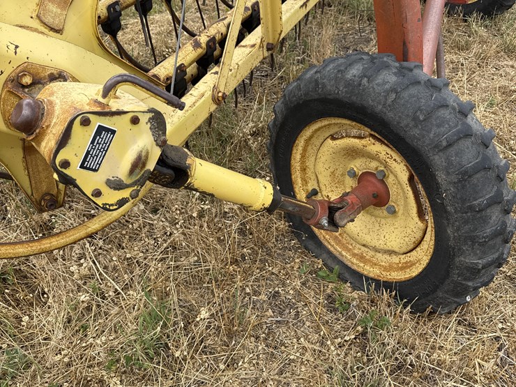 new-holland-258-image-17
