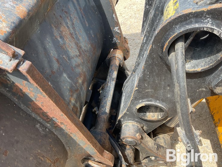 2012-jcb-520-50-image-12