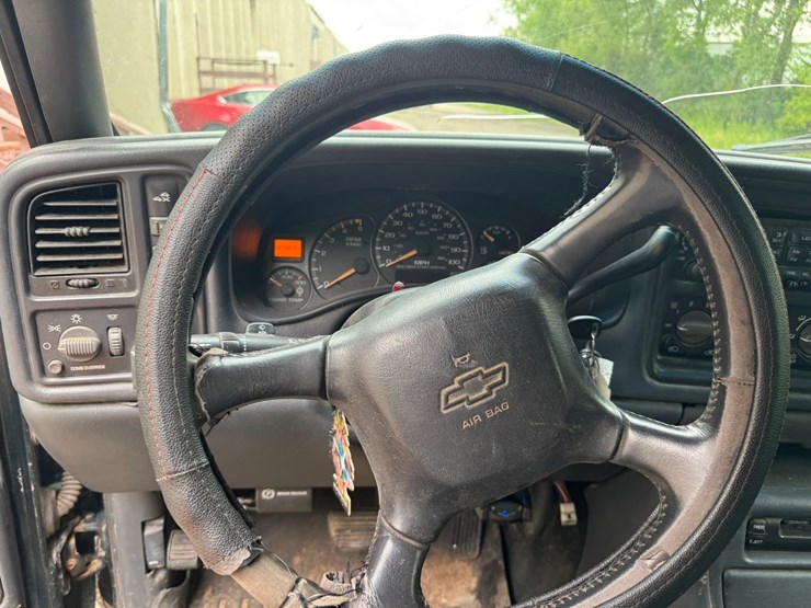 2002-chevrolet-2500hd-image-42