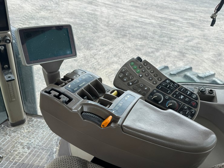 john-deere-8310-image-19