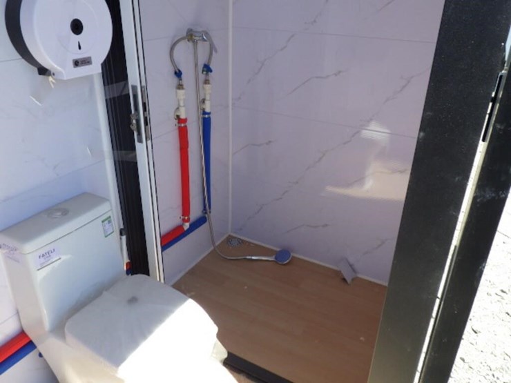 portable-toilet-w/-shower-image-9