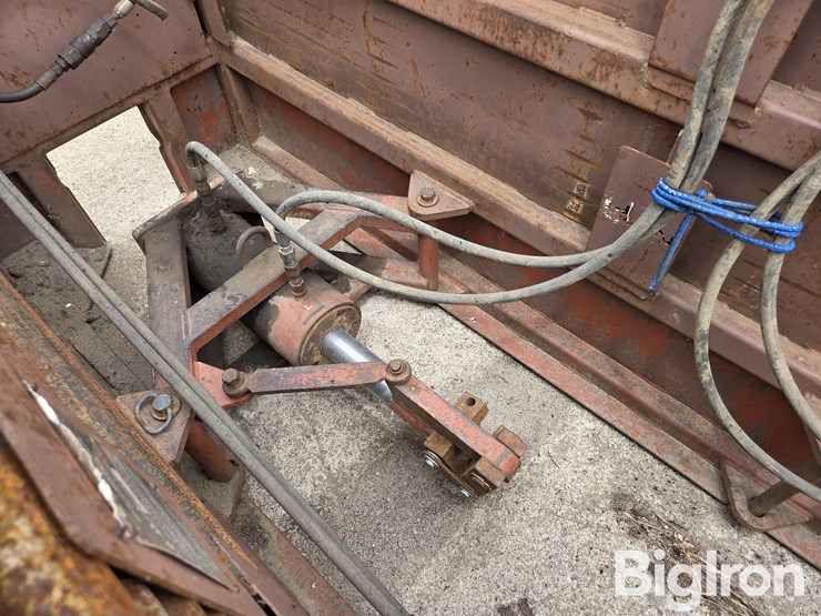 1992-bobcat-trench-box-boring-machine-image-15