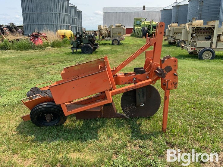 whitfield-forestry-88e-one-row-tree-planter-image-4