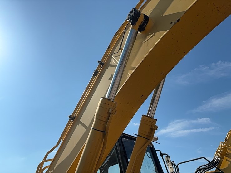komatsu-pc300-lc-image-17