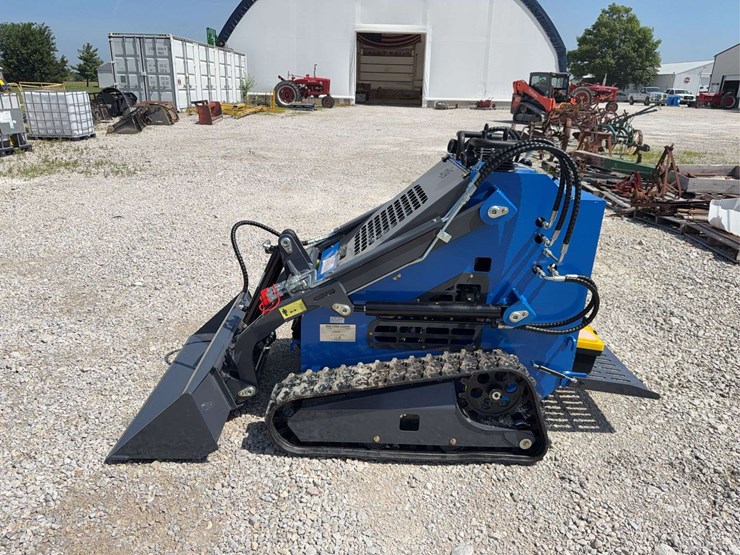 2026-zjg-zj-380-tracked-mini-skid-steer-loader-image-3