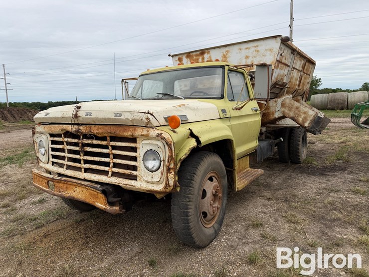 1975-ford-f600-image-1