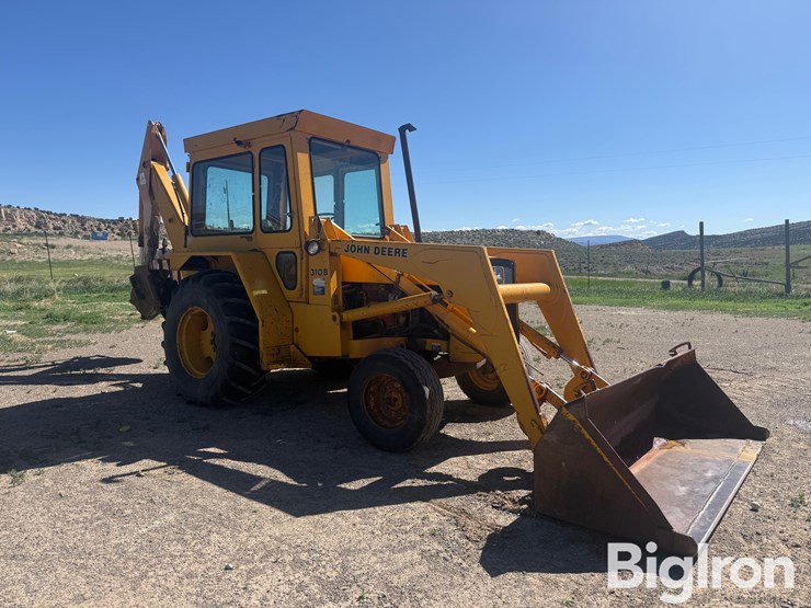 1984-deere-310b-image-3