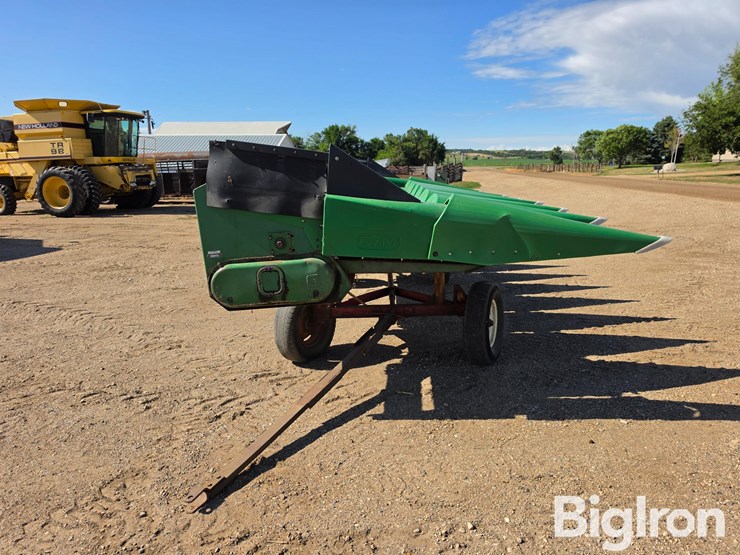 1981-john-deere-843-image-4