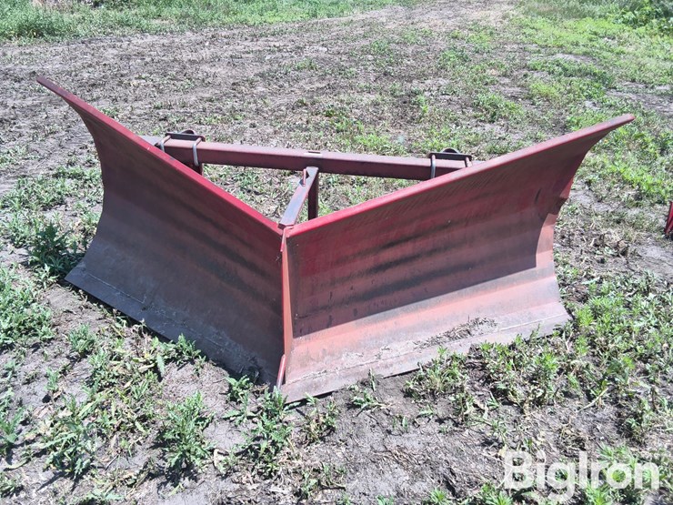 loader-v-snow-plow-image-6