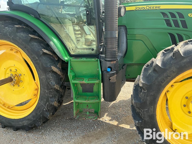 2013-john-deere-6115r-image-13