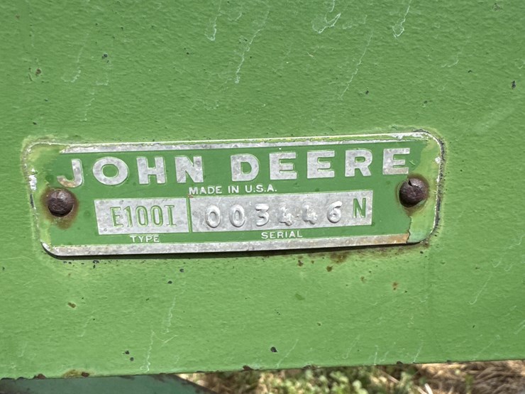 john-deere-100-image-15