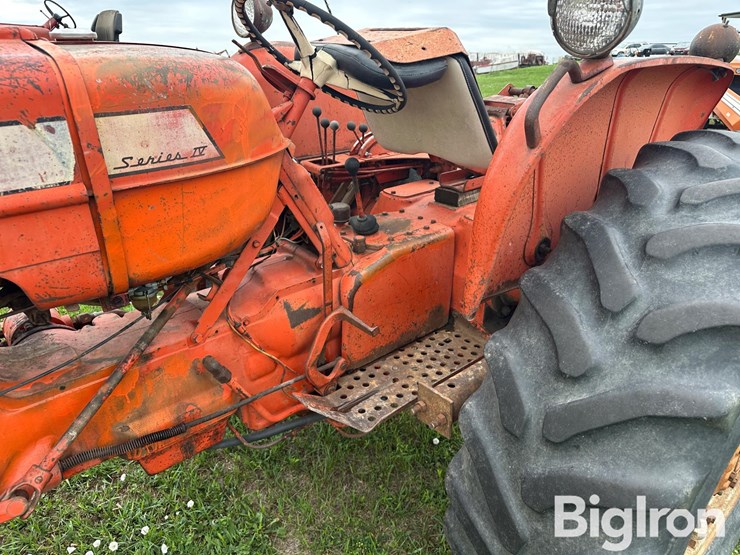 1964-allis-chalmers-d17-image-9