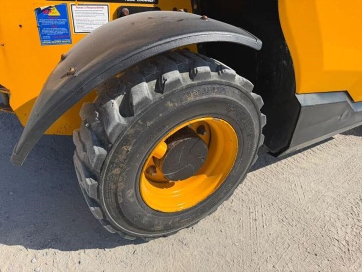 2018-jcb-505-20-image-36