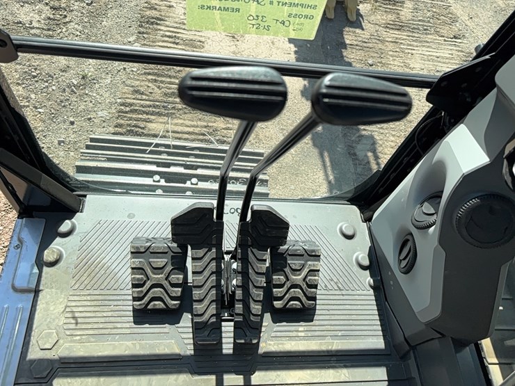 caterpillar-320gc-image-29