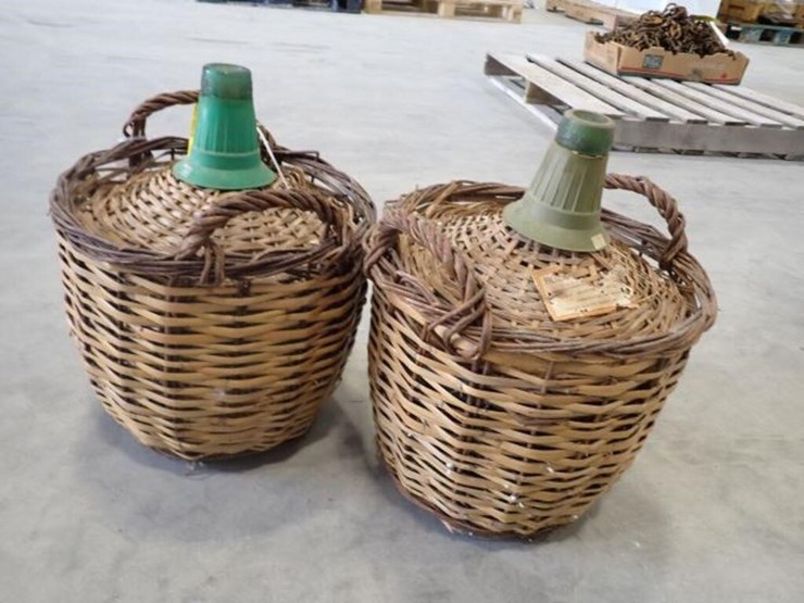 qty-of-(2)-28-pint-wine-barrels-image-6